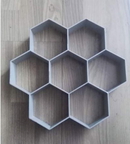 Plastični kalup za izdelavo vrtnih stezic in teras šestkotna izvedba - Image 3