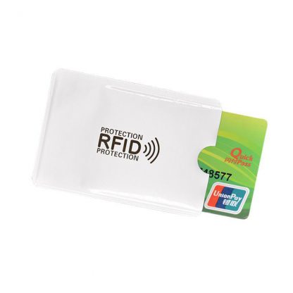 Ovitek za popolno zaščito RFID bančnih in drugih kartic